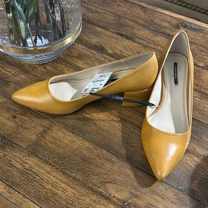 Mustard Zara pumps